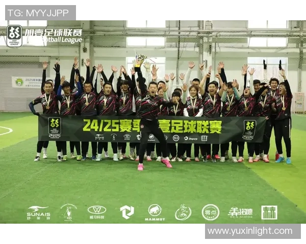 武汉足球明星赛盛大开启球迷共赴激情绿茵盛宴 武汉足球明星赛盛大开启球迷共赴激情绿茵盛宴